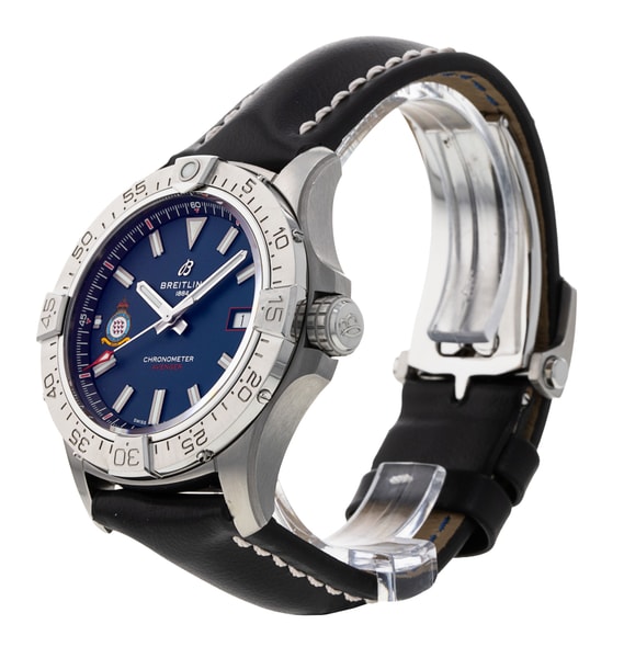 Breitling Avenger Automatic 42 A17328